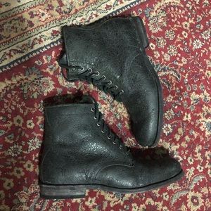 Black Leather Frye Boots Size 9.5 - Like New!